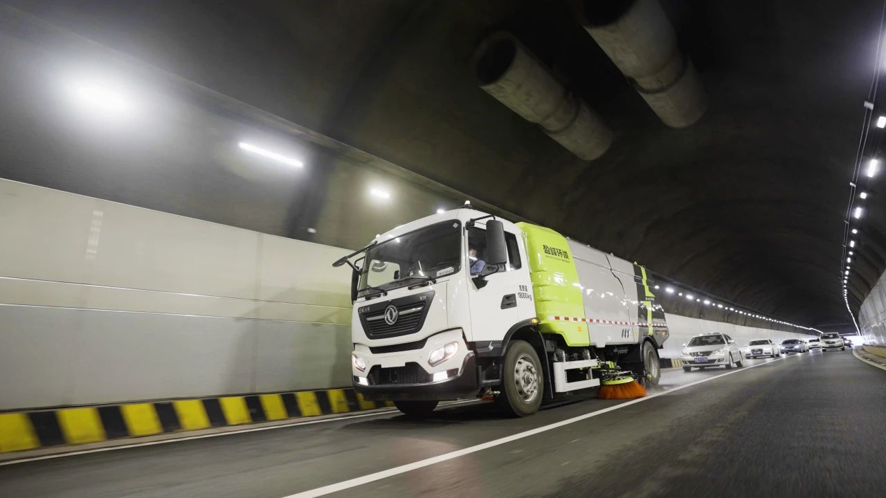 获赞！leyu.乐鱼环境新能源装备硬核守护2024珠海航展